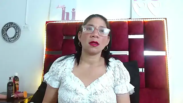 Snapshot of PamelaCruzThxl chatting on 13, 11, 2025 PamelaCruzThxl online show from 13, 11, 2025