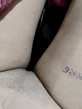 Snapshot of auntybbk chatting on 24, 9, 2025 auntybbk online show from 24, 9, 2025