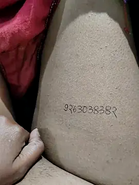 Snapshot of auntybbk chatting on 30, 11, 2025 auntybbk online show from 30, 11, 2025