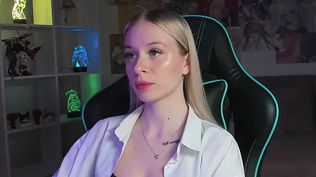 MiaGraces online show from 2, 12, 2025