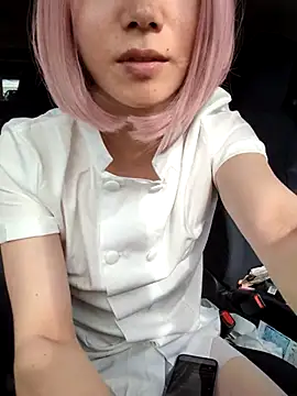 Snapshot of takusaki223 chatting on 18, 10, 2025 takusaki223 online show from 18, 10, 2025