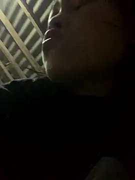 Halyy xx online show from 18, 1, 2026