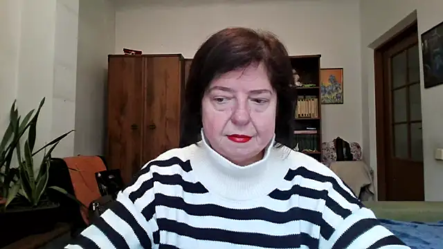 Snapshot of Violet_Pulse chatting on 5, 2, 2026 Violet Pulse online show from 5, 2, 2026