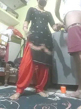 Snapshot of Cute-Charvii chatting on 9, 11, 2025 Cute-Charvii online show from 9, 11, 2025