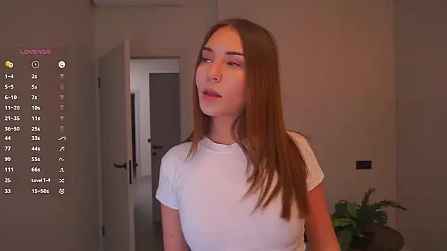 Snapshot of AdrianaCoenen chatting on 4, 11, 2025 AdrianaCoenen online show from 4, 11, 2025