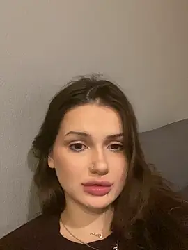 SoShyEmmyyy online show from 29, 9, 2025