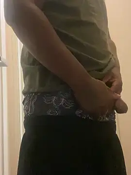 Snapshot of girlwatt chatting on 8, 10, 2025 girlwatt online show from 8, 10, 2025