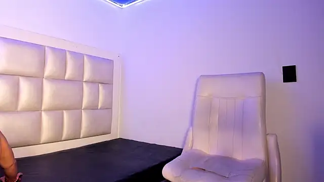 Snapshot of peyton__wat chatting on 3, 2, 2026 peyton wat online show from 3, 2, 2026