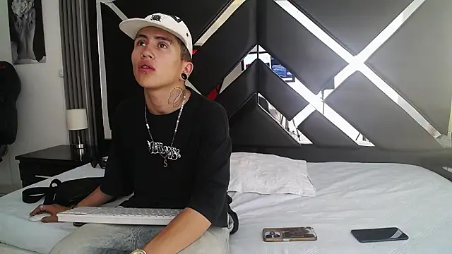 oblivionlove online show from 4, 3, 2026