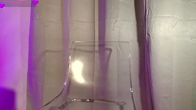 Snapshot of Missdionne_curly chatting on 10, 2, 2026 Missdionne curly online show from 10, 2, 2026