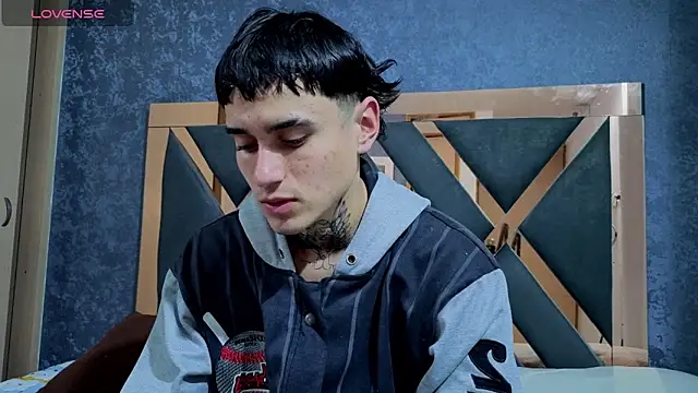 Snapshot of owen_desmond chatting on 20, 10, 2025 owen desmond online show from 20, 10, 2025