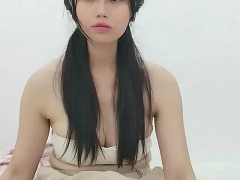 Snapshot of Loveyou202 chatting on 16, 10, 2025 Loveyou202 online show from 16, 10, 2025