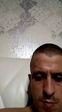 Adidas7217 online show from 17, 11, 2025