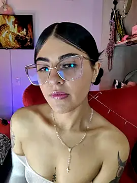 ValeNiitaLuv online show from 10, 4, 2026