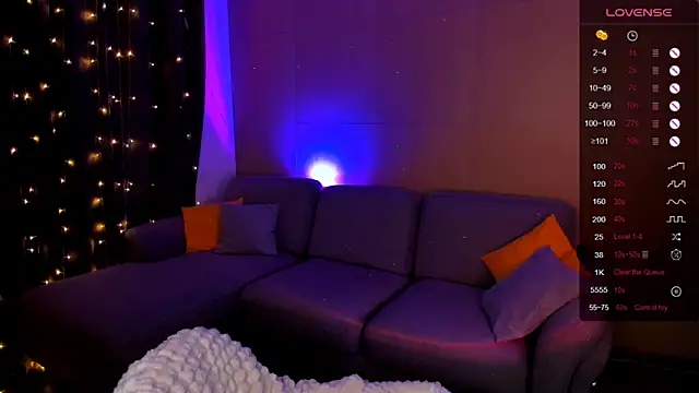 LinaBlossom  online show from 18, 2, 2026