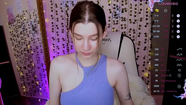 LinaBlossom  online show from 27, 2, 2026