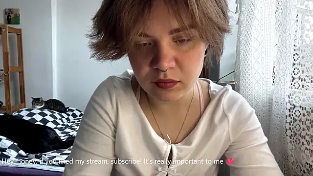 Snapshot of SabrinaFolts chatting on 24, 9, 2025 SabrinaFolts online show from 24, 9, 2025