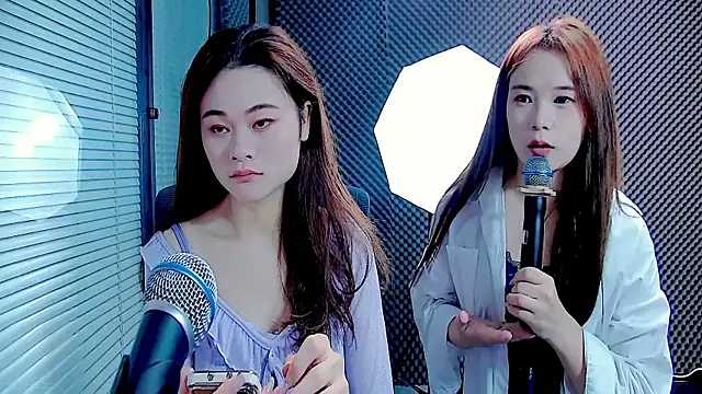 Snapshot of YY-27 chatting on 24, 9, 2025 YY-27 online show from 24, 9, 2025