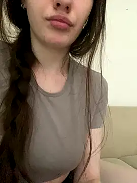 Snapshot of shrie_beverly69 chatting on 8, 10, 2025 shrie beverly69 online show from 8, 10, 2025