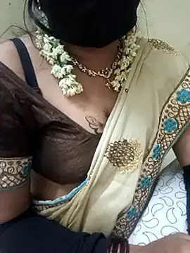 Snapshot of jasminetaml chatting on 7, 11, 2025 jasminetaml online show from 7, 11, 2025