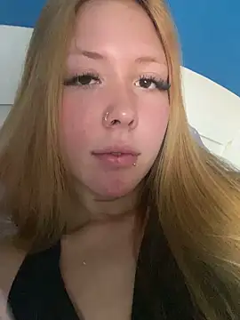 Snapshot of Ayla_wiens chatting on 20, 9, 2025 Ayla wiens online show from 20, 9, 2025