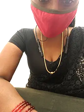 Snapshot of Tamil_Yalini12 chatting on 6, 2, 2026 Tamil Yalini12 online show from 6, 2, 2026