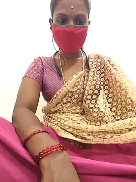 Snapshot of Tamil_Yalini12 chatting on 8, 2, 2026 Tamil Yalini12 online show from 8, 2, 2026