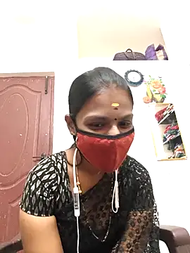 Snapshot of Tamil_Yalini12 chatting on 3, 3, 2026 Tamil Yalini12 online show from 3, 3, 2026