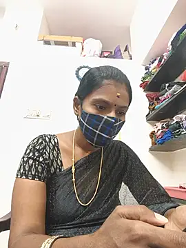 Snapshot of Tamil_Yalini12 chatting on 13, 7, 2026 Tamil Yalini12 online show from 13, 7, 2026