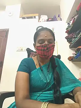 Snapshot of Tamil_Yalini12 chatting on 17, 7, 2026 Tamil Yalini12 online show from 17, 7, 2026