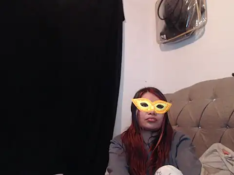 Snapshot of dulce-emily18 chatting on 23, 9, 2025 dulce-emily18 online show from 23, 9, 2025