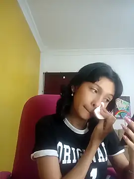 xoxo milk online show from 18, 10, 2025