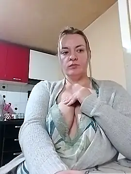 Snapshot of Mommygetnaughty chatting on 20, 11, 2025 Mommygetnaughty online show from 20, 11, 2025