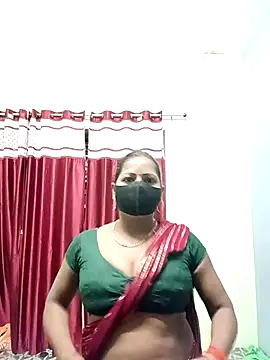 Snapshot of School_medam chatting on 7, 10, 2025 School medam online show from 7, 10, 2025