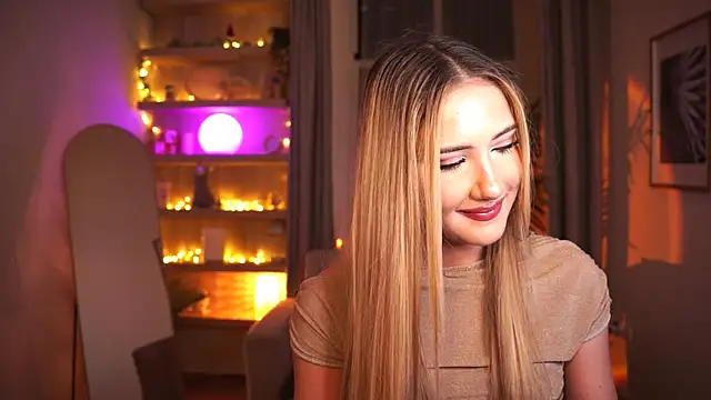 Snapshot of miumiiuu chatting on 27, 10, 2025 miumiiuu online show from 27, 10, 2025