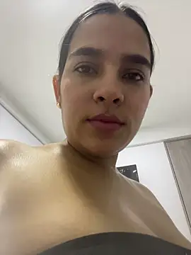 Snapshot of Valery_lux16 chatting on 7, 2, 2026 Valery lux16 online show from 7, 2, 2026