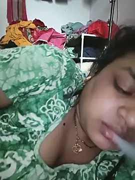 Snapshot of Deborbhavi222 chatting on 18, 6, 2026 Deborbhavi222 online show from 18, 6, 2026