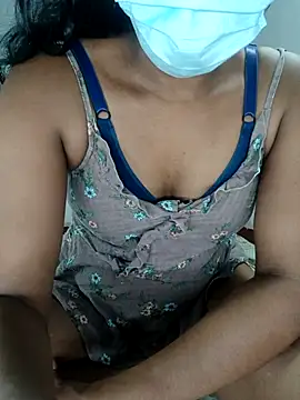 Snapshot of sexybolegirl chatting on 23, 11, 2025 sexybolegirl online show from 23, 11, 2025