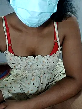 Snapshot of sexybolegirl chatting on 1, 12, 2025 sexybolegirl online show from 1, 12, 2025