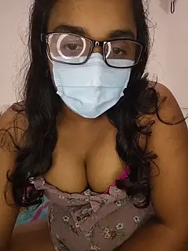 Snapshot of sexybolegirl chatting on 4, 7, 2026 sexybolegirl online show from 4, 7, 2026
