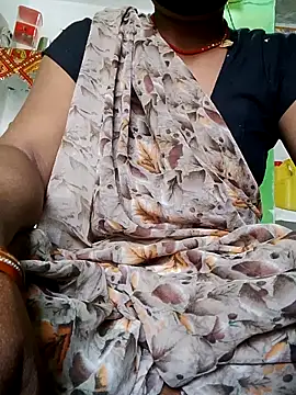 Snapshot of Hot_musko12 chatting on 19, 10, 2025 Hot musko12 online show from 19, 10, 2025
