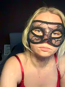 Snapshot of Cherrycolada chatting on 21, 10, 2025 Cherrycolada online show from 21, 10, 2025