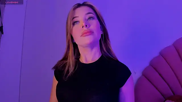 Snapshot of nicol_gw7 chatting on 15, 10, 2025 nicol gw7 online show from 15, 10, 2025