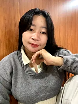 violet-00 online show from 12, 10, 2025