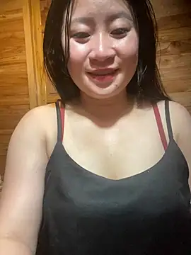 Snapshot of violet-00 chatting on 3, 3, 2026 violet-00 online show from 3, 3, 2026