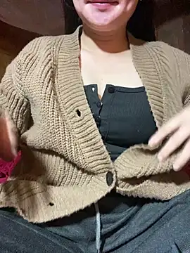 Snapshot of violet-00 chatting on 10, 5, 2026 violet-00 online show from 10, 5, 2026