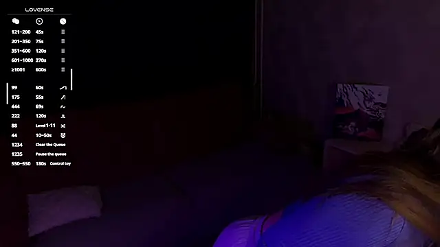 StephanieeMiller online show from 3, 10, 2025