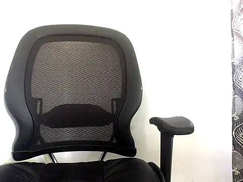 Zola Nooryi online show from 6, 10, 2025