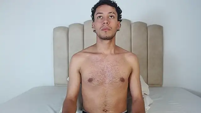 aroncooper1 online show from 18, 11, 2025