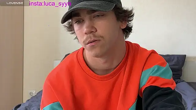 Snapshot of luca_syn chatting on 24, 9, 2025 luca syn online show from 24, 9, 2025